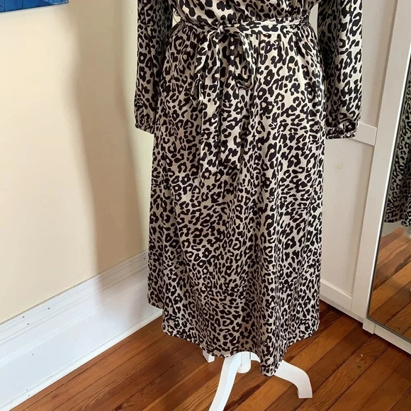 LOFT Silky High Neck Elastic Waist Classic Animal Print Dress - Size 10P - Picture 4 of 12